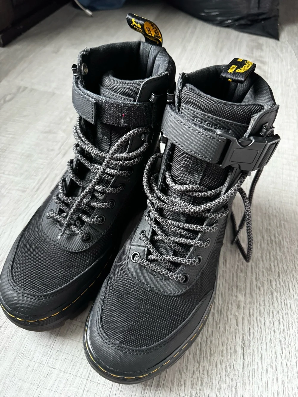 Dr. Martens sturdy black